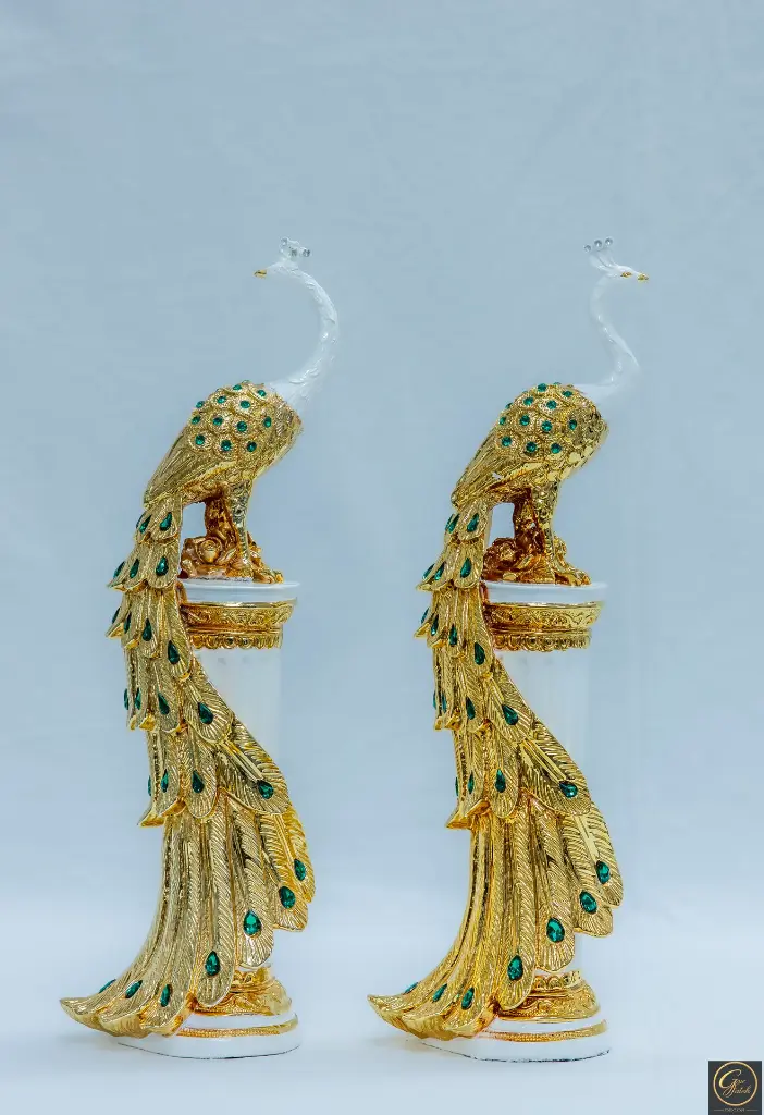 W_G Peacock with green diamonds Med3.webp